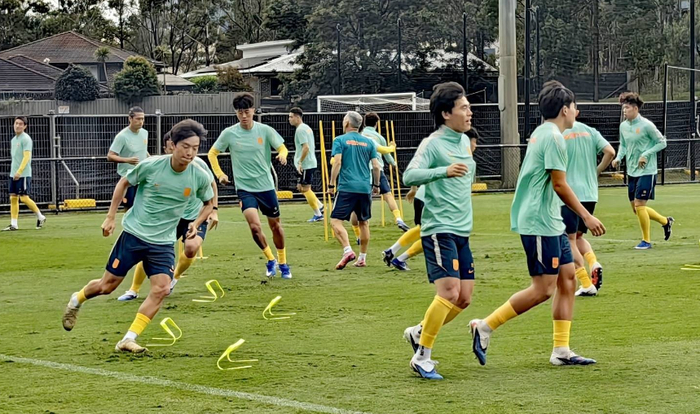3.73-1.79赔率背后寄予厚望：国足盼2-1爆冷击败库